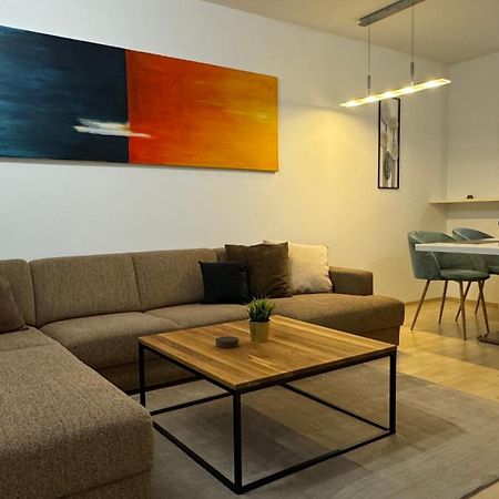 City Apartement Linz Fuer 5 Gaeste Mit Self-Checkin Und Kueche Buitenkant foto