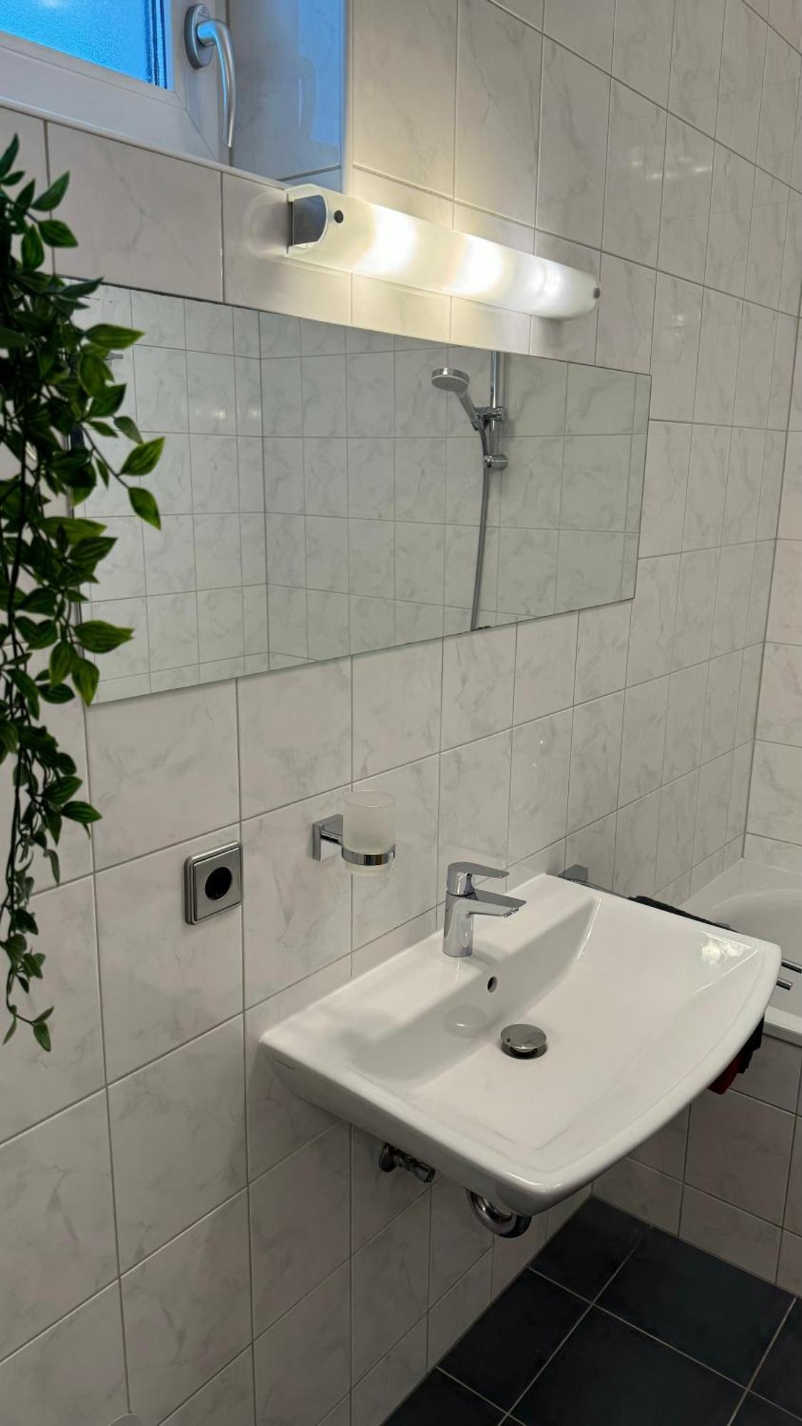 City Apartement Linz Fuer 5 Gaeste Mit Self-Checkin Und Kueche Buitenkant foto