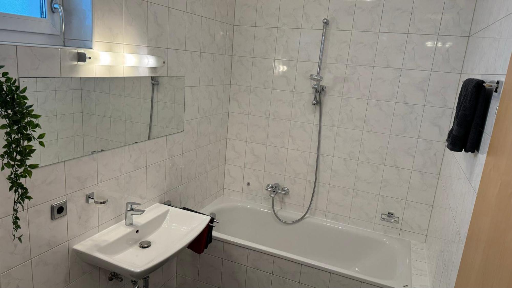 City Apartement Linz Fuer 5 Gaeste Mit Self-Checkin Und Kueche Buitenkant foto