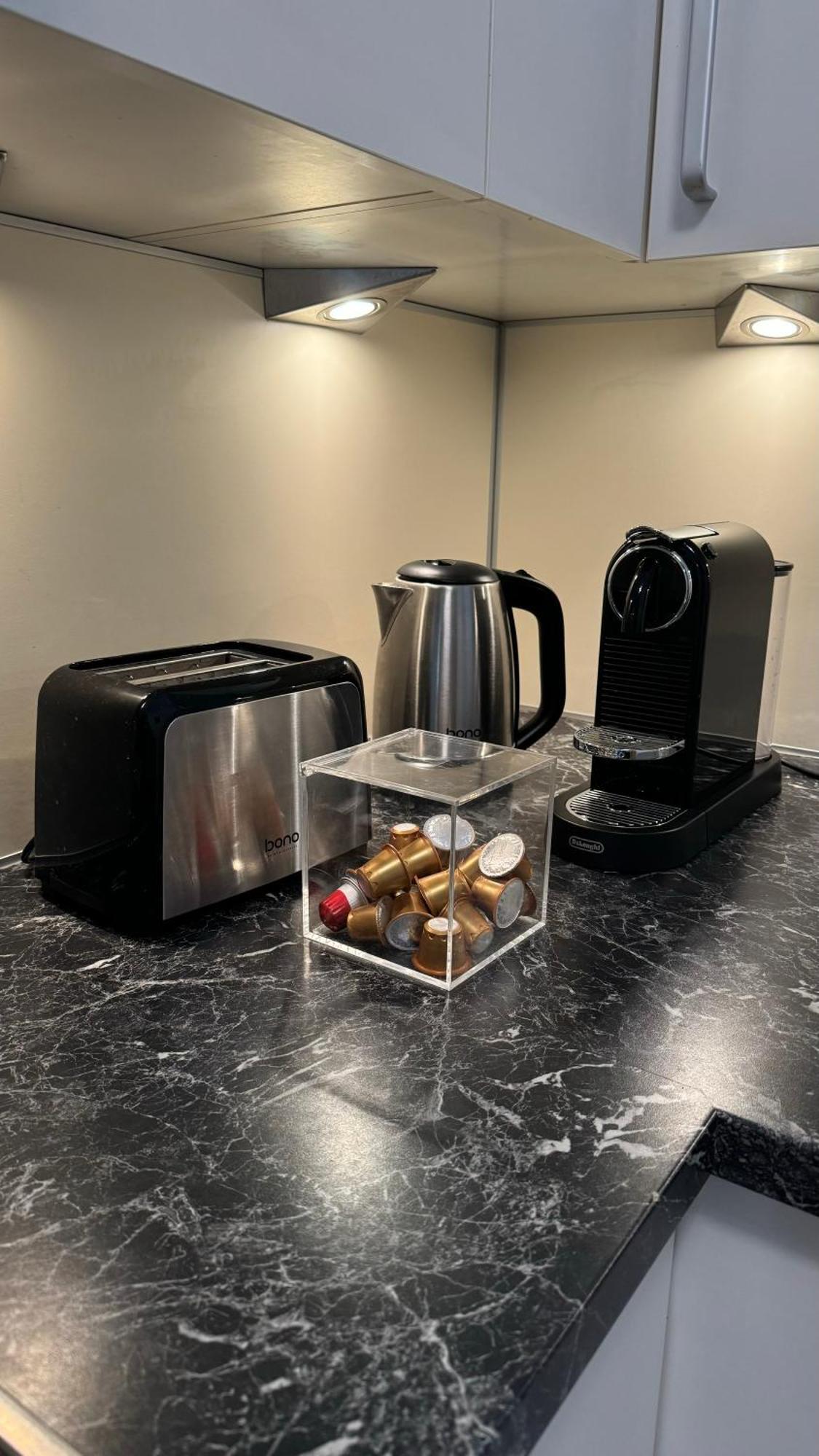 City Apartement Linz Fuer 5 Gaeste Mit Self-Checkin Und Kueche Buitenkant foto